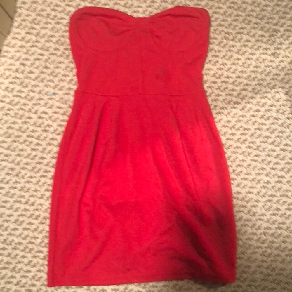 Red strapless cotton dress